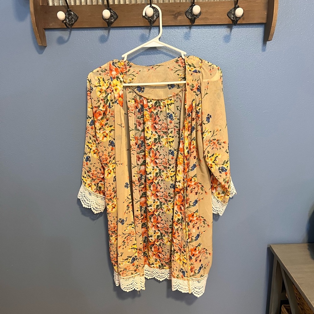 Floral top